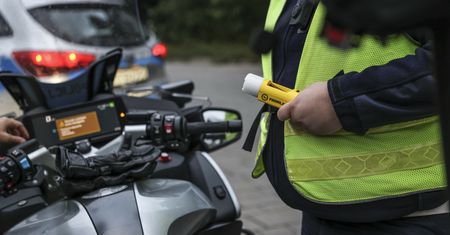 Policjanci "na gazie". Czarna seria z nietrzeźwymi funkcjonariuszami