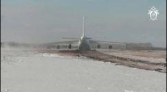 Awaryjne lądowanie Antonowa An-124. Przerażające nagranie z lotniska