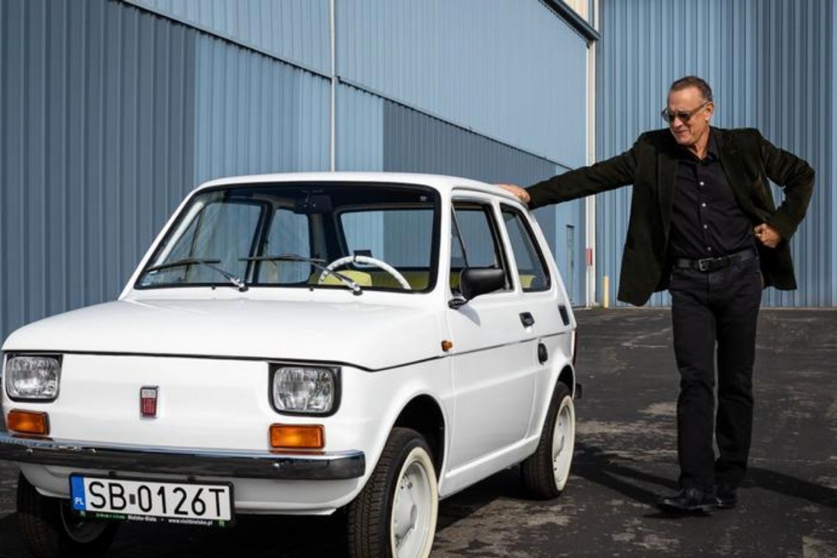 Fiat 126p sprzedany. Tom Hanks zrobił na nim doskonały biznes!