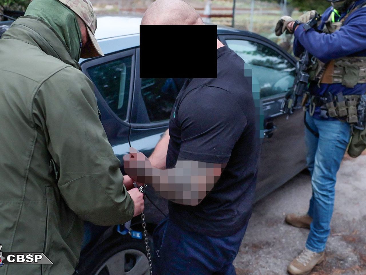 Woj. kujawsko-pomorskie: Potężne uderzenie CBŚP w gang pseudokibiców. W akcji wzięło udział ponad stu funkcjonariuszy