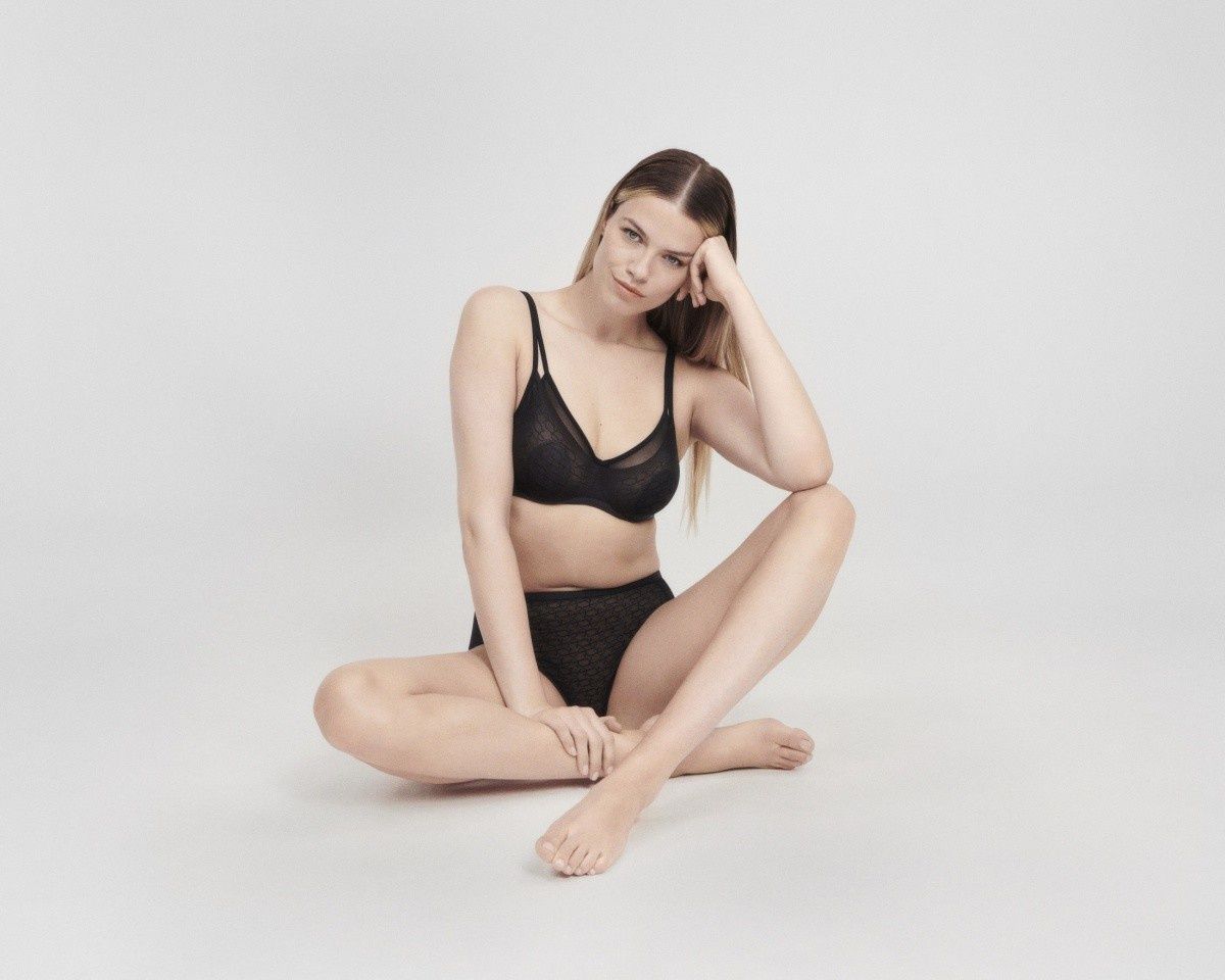 Triumph_Kolekcja Signature Sheer AW 2023_2_small