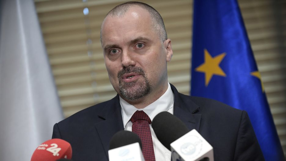 Jakub Kumoch nadużywa przywilejów? Jest odpowiedź ministra 