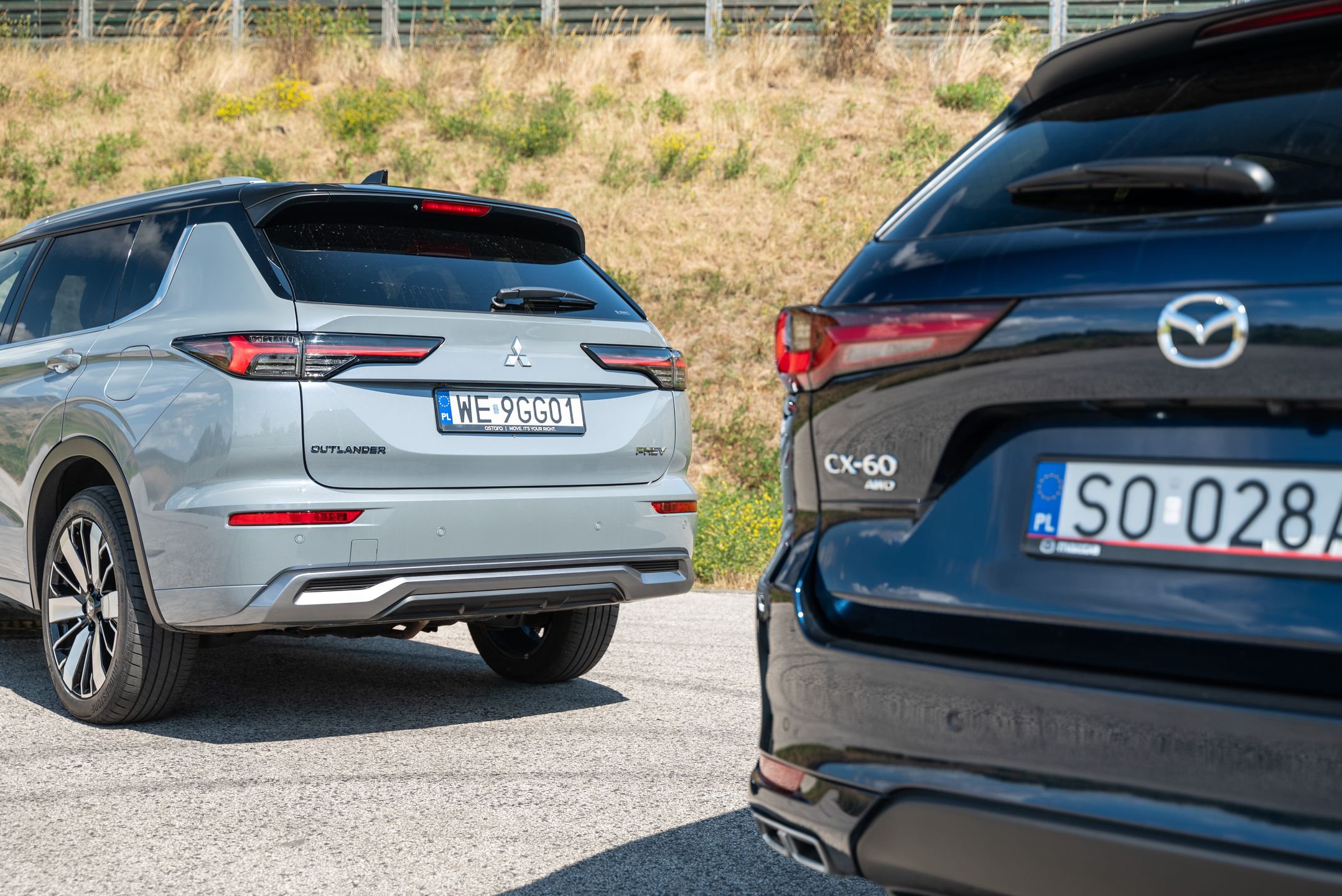 Mitsubishi Outlander PHEV vs. Mazda CX-60 e-SKYACTIV D