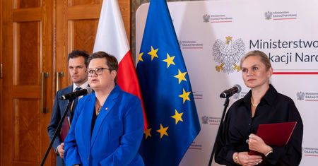 Polityczna wojna o lektury. Lubnauer reaguje na zarzuty