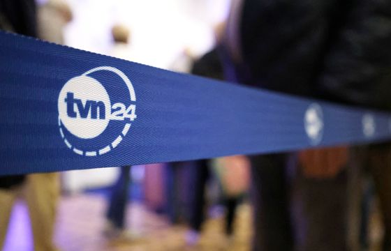 Dziennikarze TVN24 "robią swoje". Dlaczego niektórym fanom stacji się nie podoba? [OPINIA]