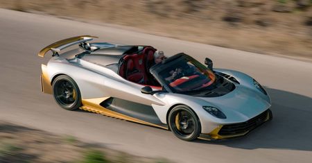350 km/h bez dachu. Aston Martin Valhalla doczekał się wersji Spider