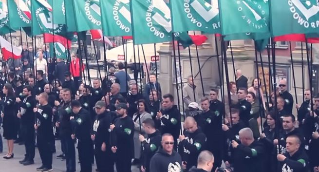 Facebook usuwa treści promujące ONR i NOP. „Otwarcie propagują poglądy rasistowskie, antysemickie i homofobiczne”