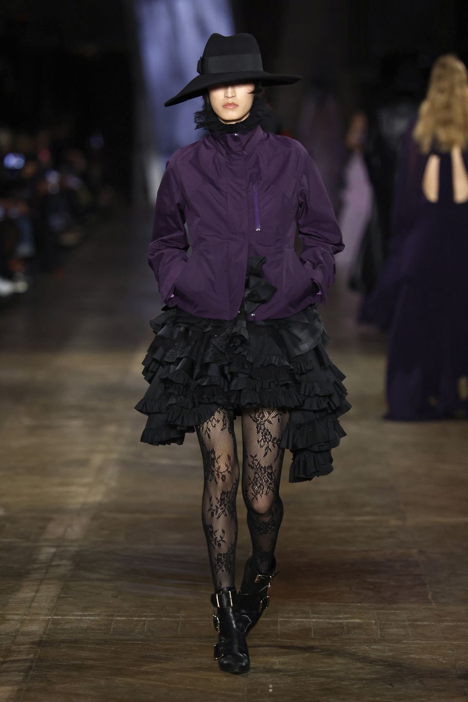 Koronki niezmiennie będą rządzić w trendach 