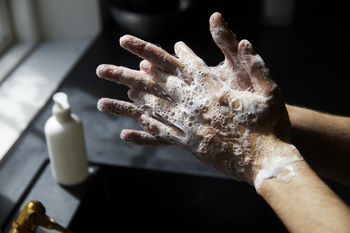 Wiesz, jak zadbać o higienę? Sprawdź się w krzyżówce