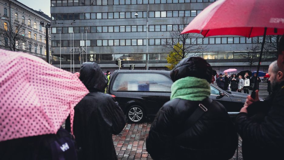 HELSINKI, FINLAND - NOVEMBER 10: State funeral takes place for former Finnish President and Nobel Peace prize winner Martti Ahtisaari, on November 10, 2023 in Helsinki, Finland. People around the city pay their respect. (Photo by Alessandro Rampazzo/Anadolu via Getty Images)
