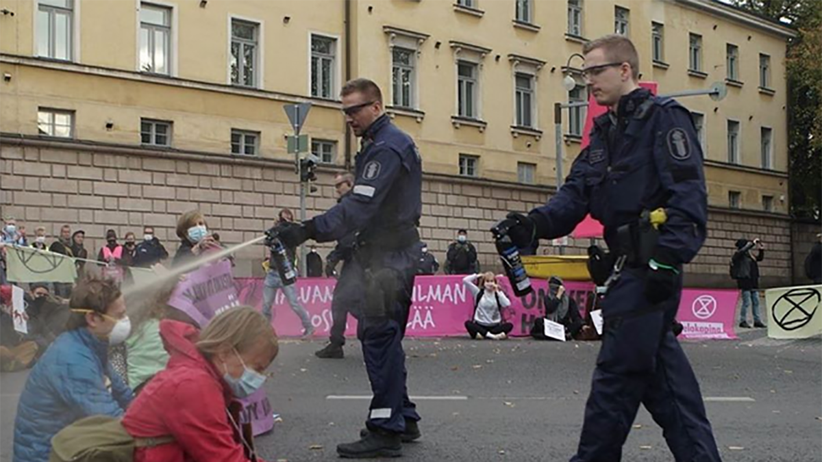 Policjanci użyli gazu pieprzowego wobec demonstrantów