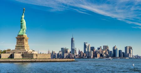 Sprzedaż detaliczna w USA spadła o 16,4% m/m w kwietniu
