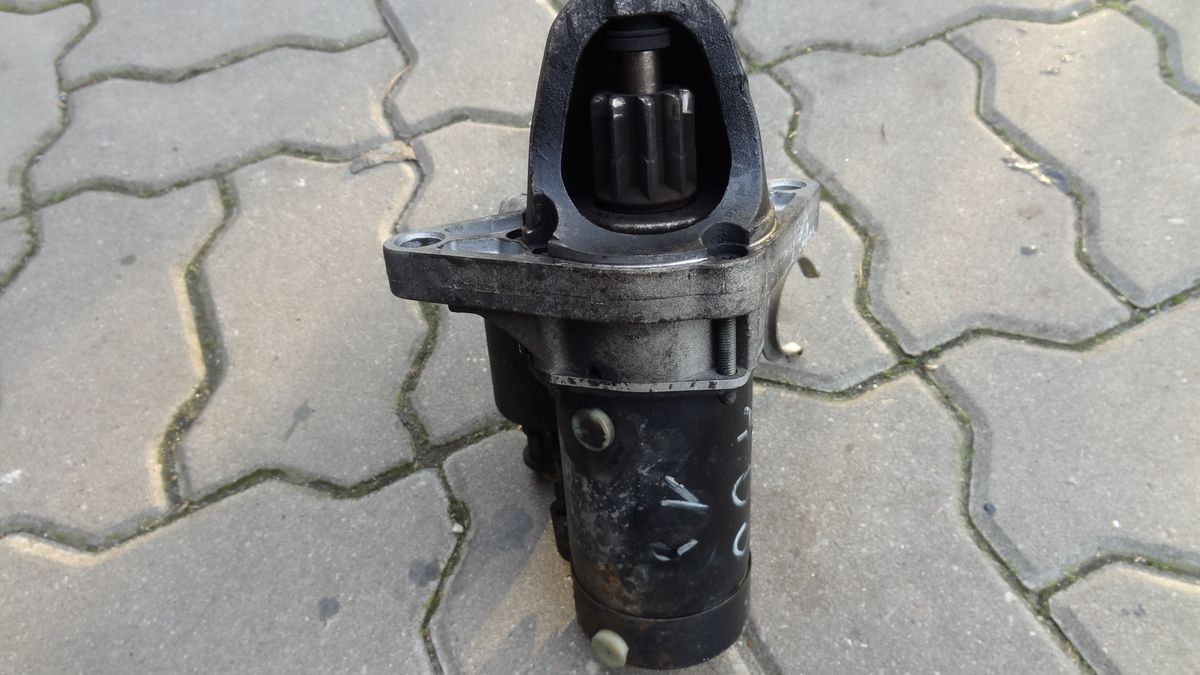 Rozrusznik można wymienić na nowy, ale taniej i równie skutecznie da się go poddać regeneracji.