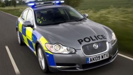 policyjny-jaguar-xj-diesel-s