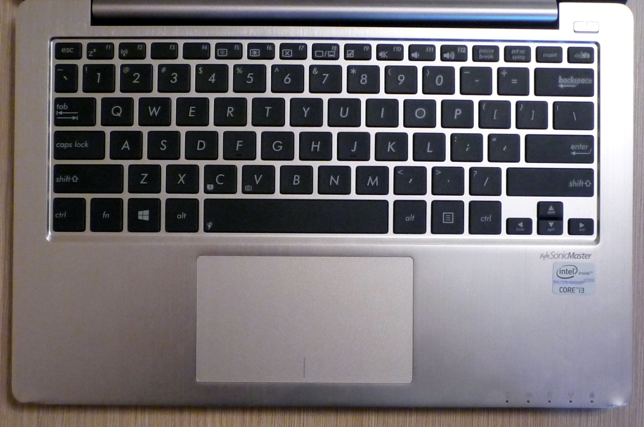 Asus VivoBook X202E – tani, dotykowy maluch z Windows 8 [test] 8