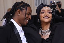 Rihanna spodziewa się dziecka. Prezentuje fanom ciążowe krągłości
