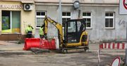 Legnica: Ruszył remont Działkowej. Drogowcy rozbierają nawierzchnię