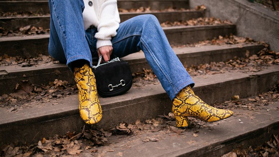 Botki na niskim obcasie są hitem jesieni 2025