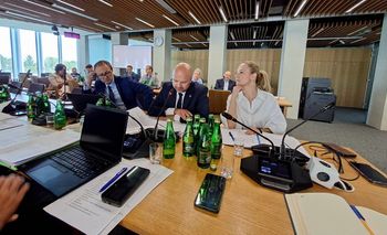 "Lex szarlatan" bez poprawek. Komisja Zdrowia pozytywnie zaopiniowała projekt