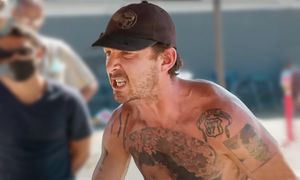 Upadł na samo dno. A miał być następcą Harrisona Forda