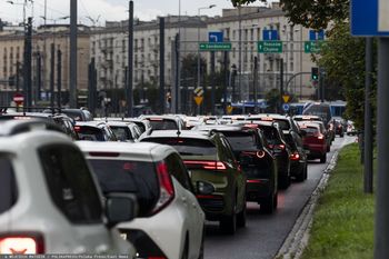 Skarbówka wysyła listy. Dowodem materiały z kamer