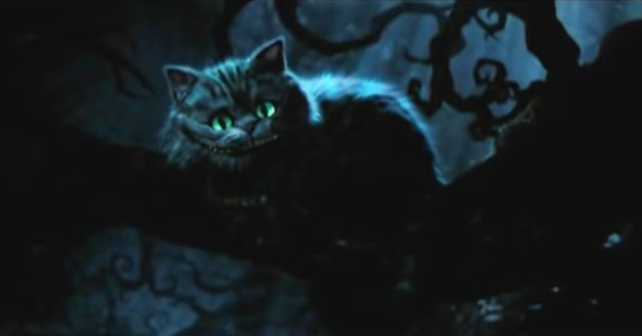 Kot z Cheshire z "Alicji w Krainie Czarów" (2010 r.) w reżyserii Tima Burtona.