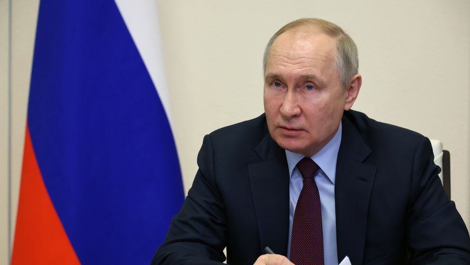 Russian President Vladimir Putin chairs a meeting with members of the government, via a video conference at the Novo-Ogaryovo state residence outside Moscow, Russia, 11 January 2023. The Russian authorities will continue to improve the country's defense capability and solve all the problems of supplying the military, including those participating in a special military operation, Russian President Vladimir Putin promised. EPA/MIKHAEL KLIMENTYEV / SPUTNIK / KREMLIN POOL MANDATORY CREDIT Dostawca: PAP/EPA.