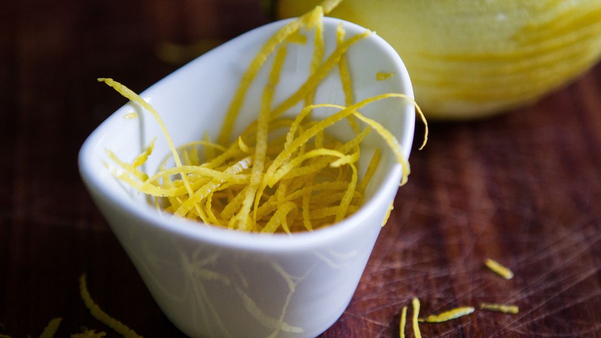 Skórka z cytryny to ogrom antyrakowych właściwości. Cytrusy na stałe powinny zagościć w naszym menu