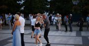 Dj Vika przyciągnęła tłumy na piątkową „Potańcówkę na Starówce”