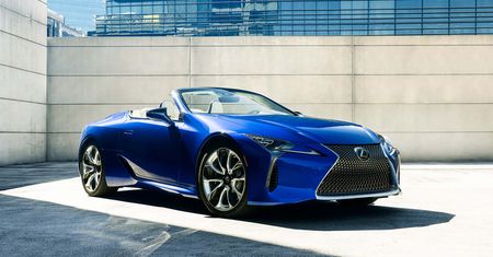 Lexus LC 500 Cabrio Regatta Edition będzie dobrze wyglądać pod mariną