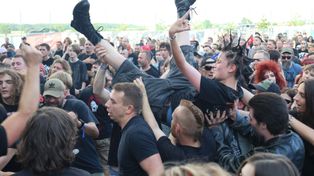 Jarocin Festiwal 2025. Tak bawicie się na piątkowych koncertach