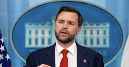 Vance: Trump chce "nowego rozdziału" w relacjach z Iranem