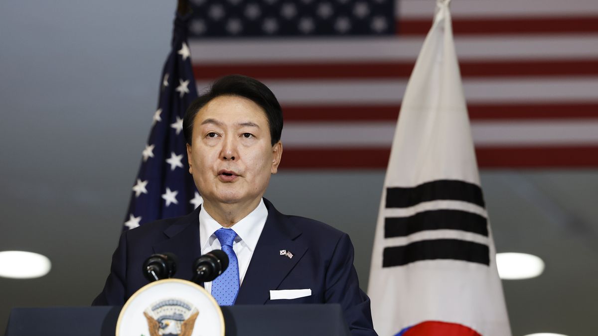 GREENBELT, MARYLAND - APRIL 25: South Korean President Yoon Suk-yeol delivers remarks alongside U.S. Vice President Kamala Harris following a tour of NASA's Goddard Space Flight Center on April 25, 2023 in Greenbelt, Maryland. President Yoon will later visit the Korean War Memorial in Washington D.C. with U.S. President Joe Biden. (Photo by Anna Moneymaker/Getty Images)