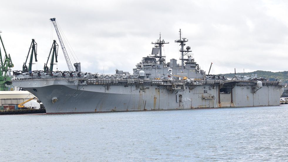 US Navy naprawia okręty wojenne na morzu. Wystarczą części z drukarek