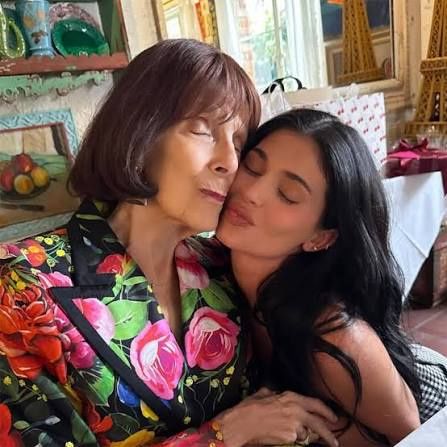 Kris Jenner żegna matkę