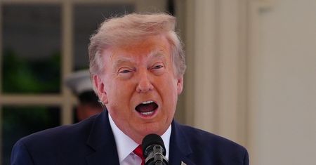 Trump wraca do twardej polityki. USA rozpoczynają blokadę Iranu