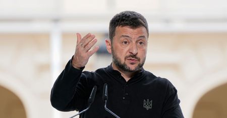 "El Pais": Zełenski przygotowuje się do negocjacji pokojowych z Rosją