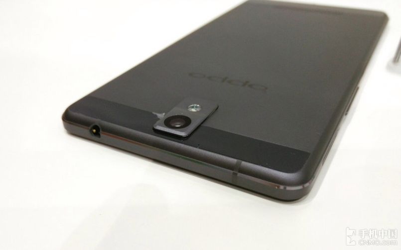 Oppo R3 - najcieńszy smartfon z LTE na świecie 2