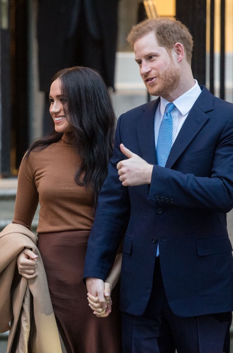 Narodziny córki pomogą księciu Harry'emu i Meghan Markle naprawić relacje z royalsami?