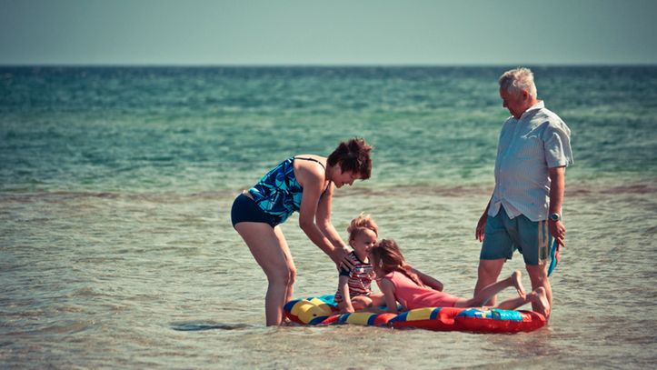 Wakacje z teściami. Jaki wpływ na relacje rodzinne ma wspólny wyjazd?