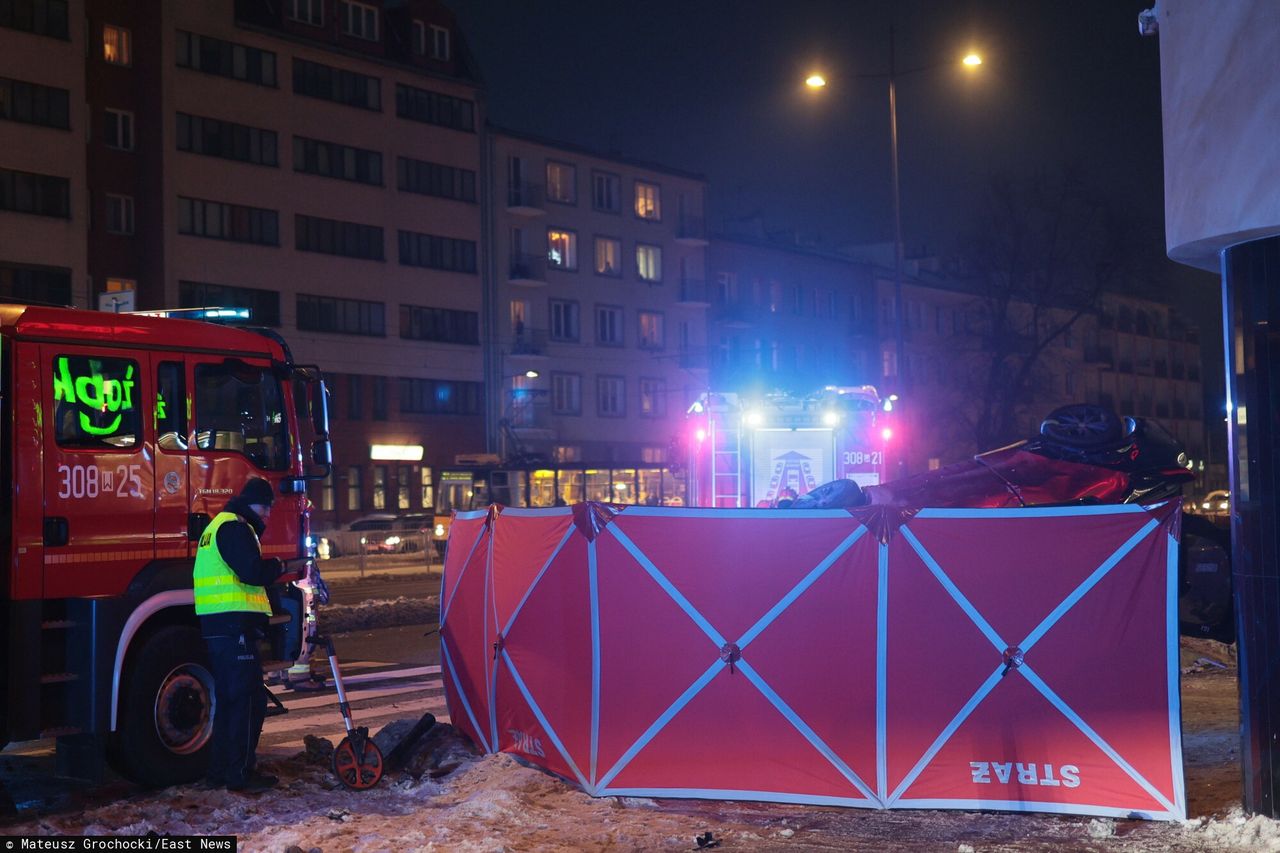 Dramatyczny wypadek w Warszawie. Auto wpadło w pieszych