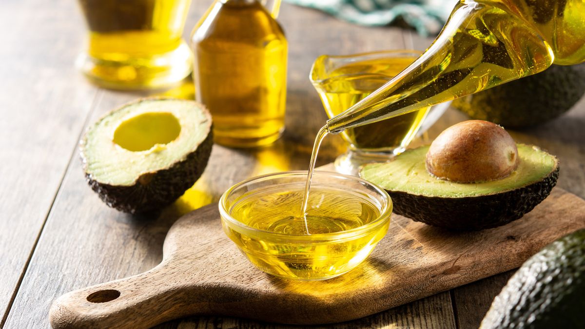 Olej z awokado wykazuje wiele właściwości prozdrowotnych.
