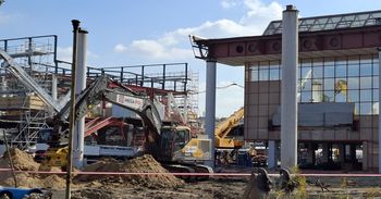 Częstochowa: Rozbiórka dworca PKP. Kolejny fragment zniknął. Trwa przebudowa całego kompleksu