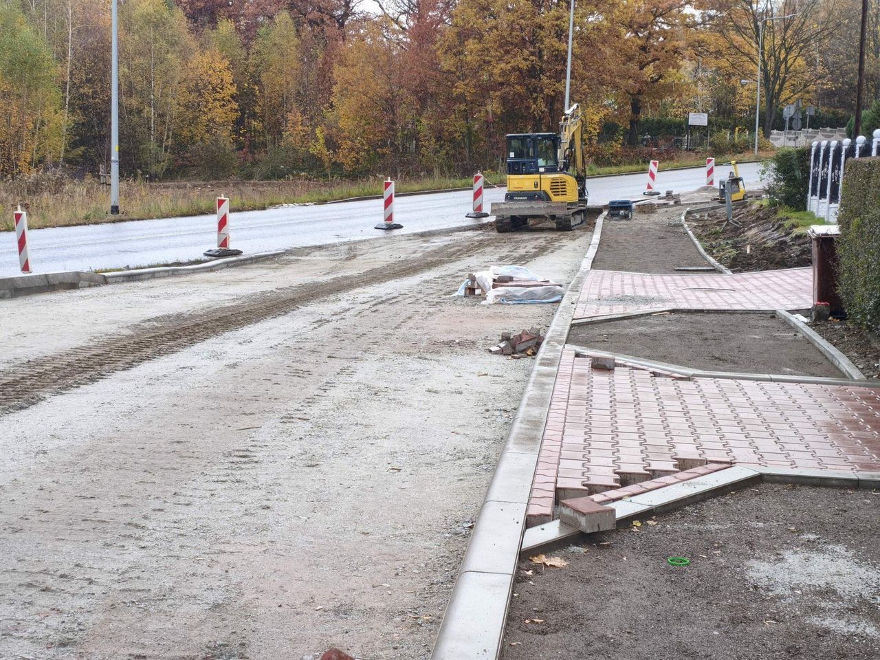 Wałbrzych: Inwestycja na ukończeniu. Był skwerek teraz pojadą autobusy