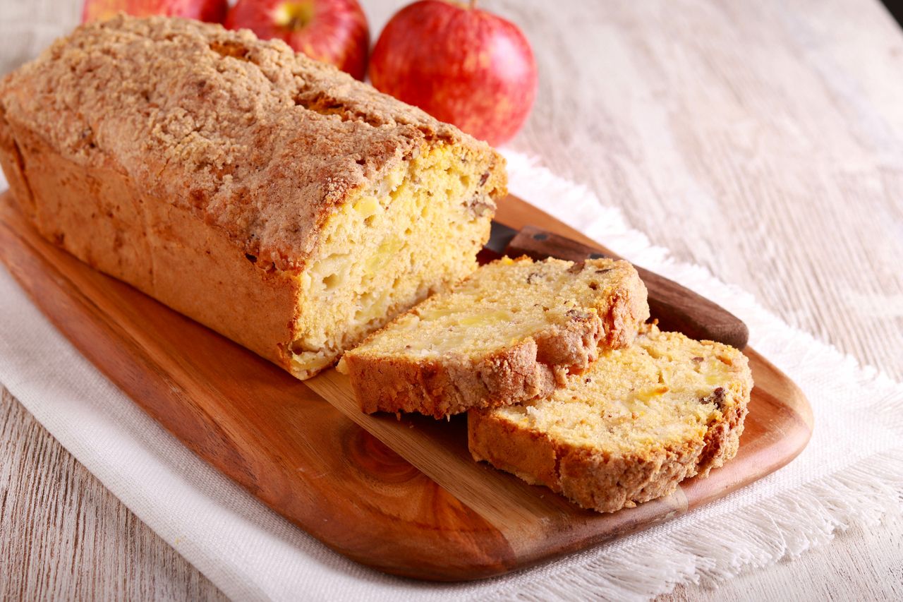 Apple bread