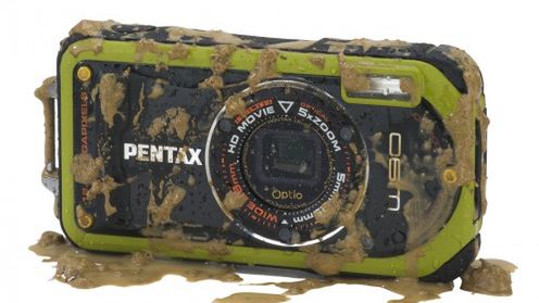 Wodoodporny twardziel Pentax W90 1