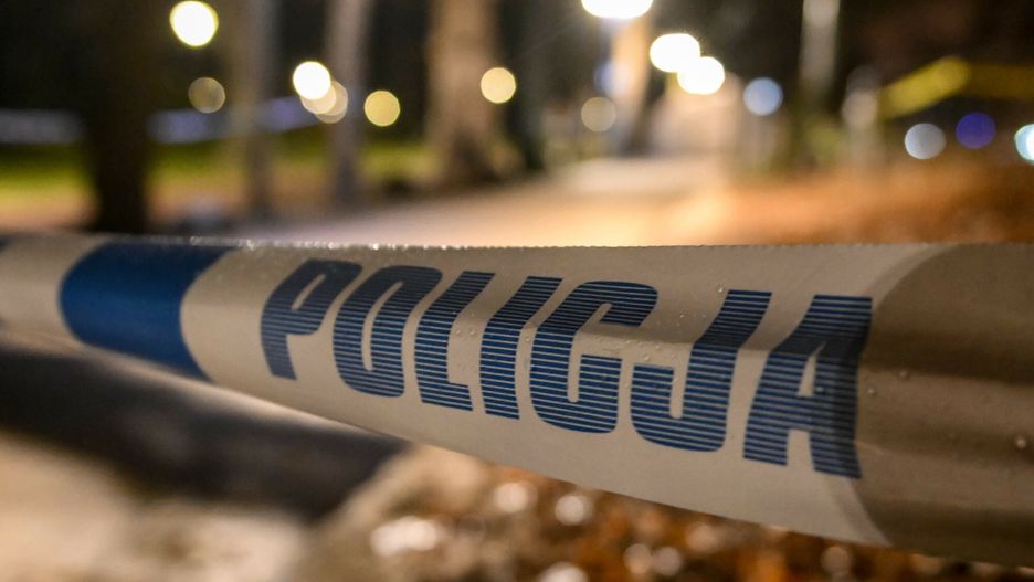 Nowa Zatoka - czynno?ci policji
28.12.2022 Sopot Zabezpieczony przez policje sopocki lokal Nowa Zatoka ( wczesniej Zatoka Sztuki ) oraz teren wokol budynku. Dzialania policji moga miec zwiazek ze sprawa zaginiecia Iwony Wieczorek.  Fot. Przemek Swiderski/REPORTER
Przemek Swiderski/REPORTER