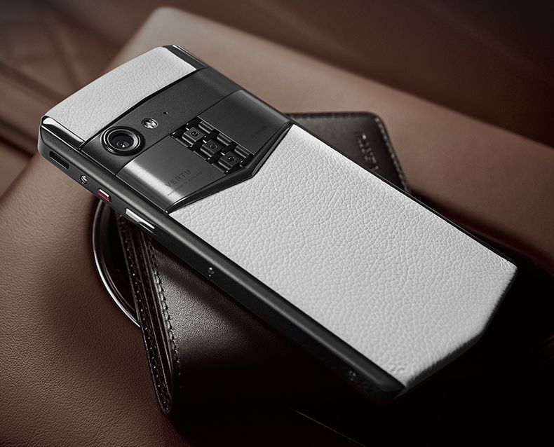 Vertu Aster P oficjalnie. Marka wraca na rynek z luksusowym androidem 12