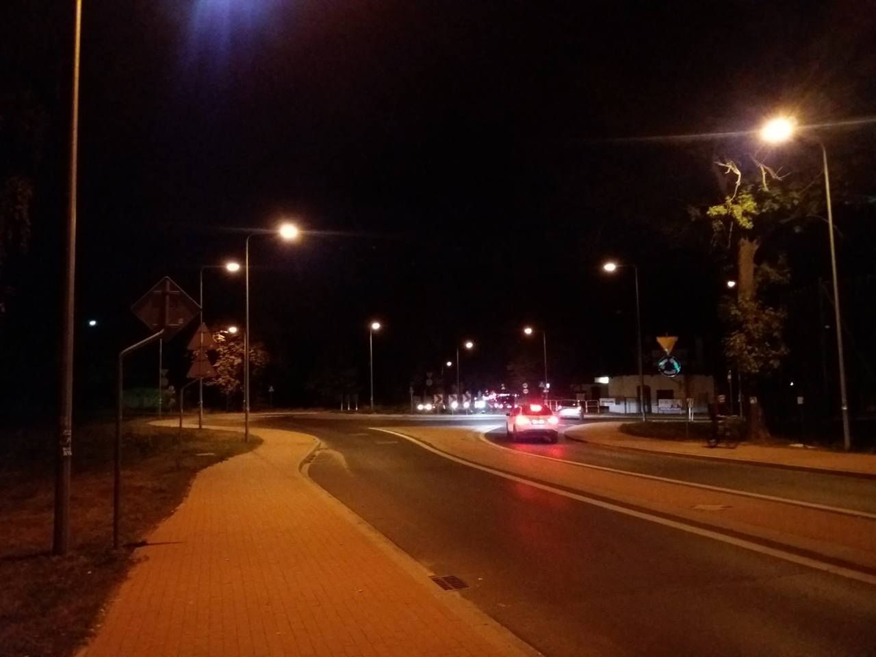 Samsung Galaxy J5 to zaskakująco dobry średniak z wieloma zaletami [test i recenzja] 77