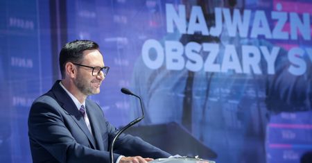 Marek Belka w TVN ostro o "orlenflacji". Koncern reaguje